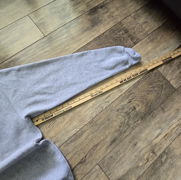 Taylor Swift Taylor's Version Womens Medium Gray Sweater - Picture 5 of 9